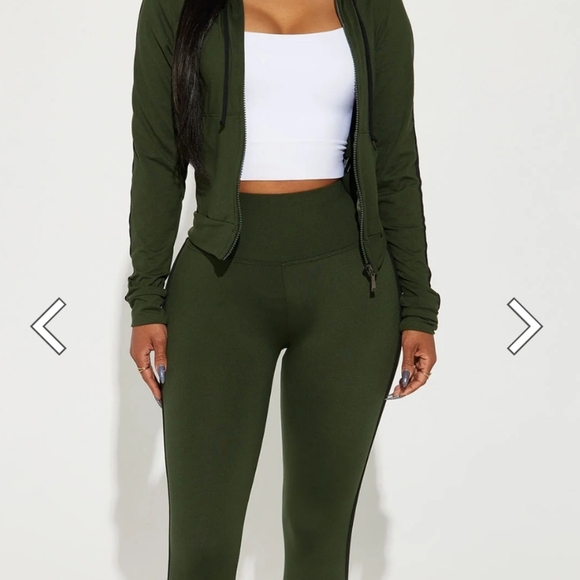 Fashion nova olive green jogging suit - Picture 2 of 8